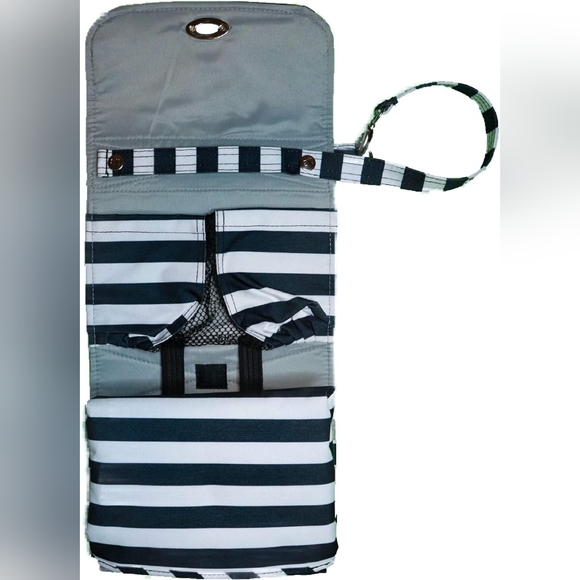 New stripes diaper clutch with changing pad - Picture 3 of 3